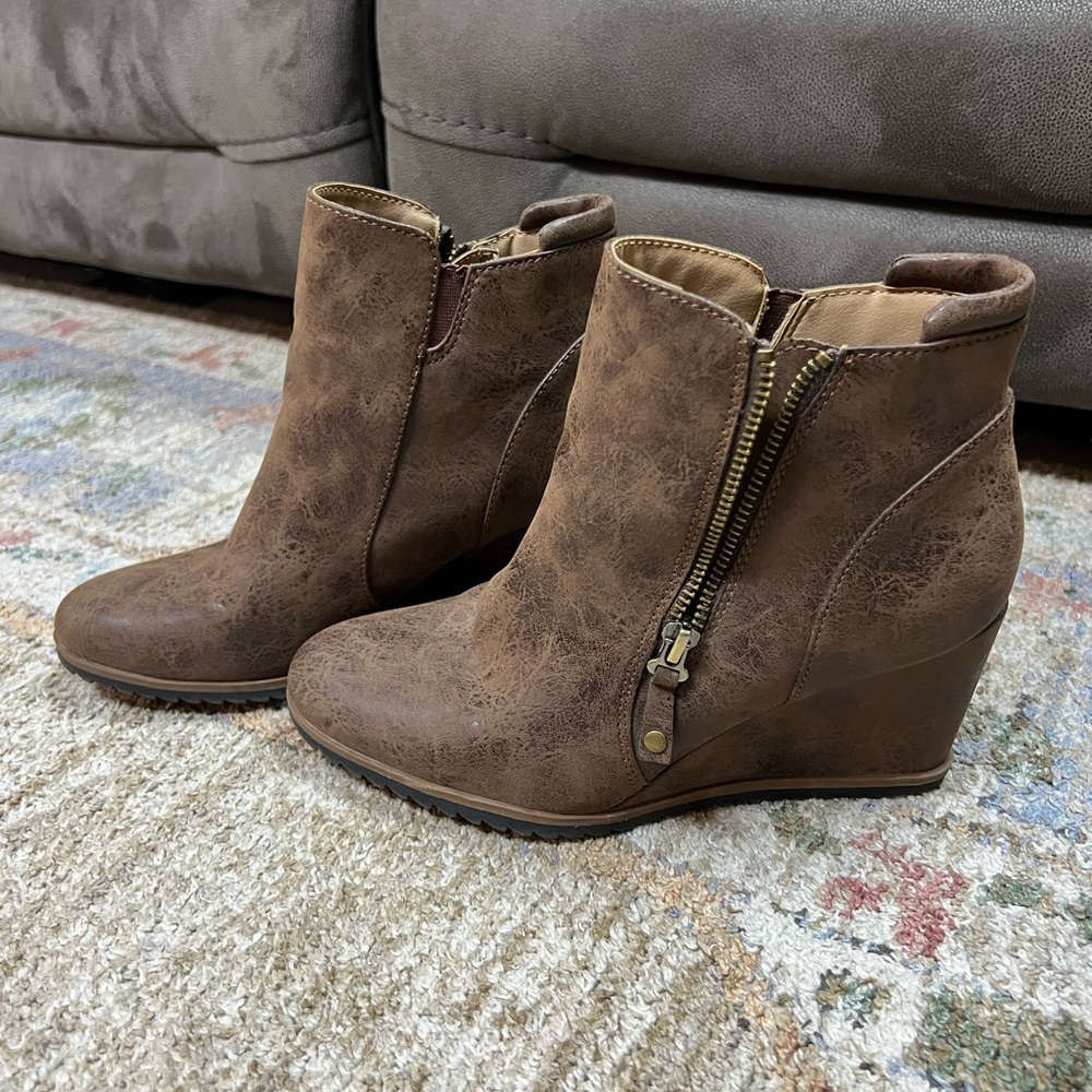 SOUL Naturalizer Haley Wedge Ankle Boots